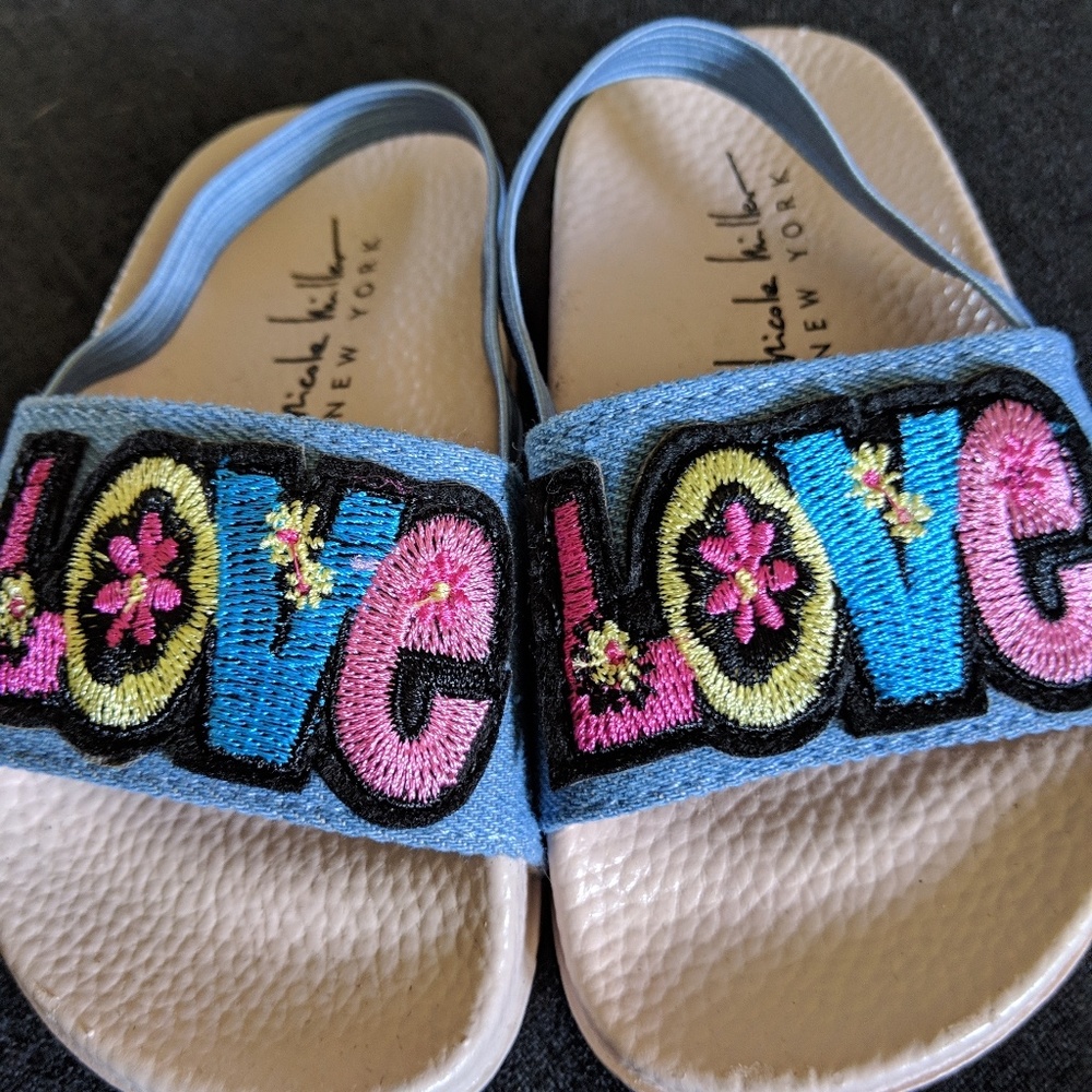 Sandals - Picture 3 of 3